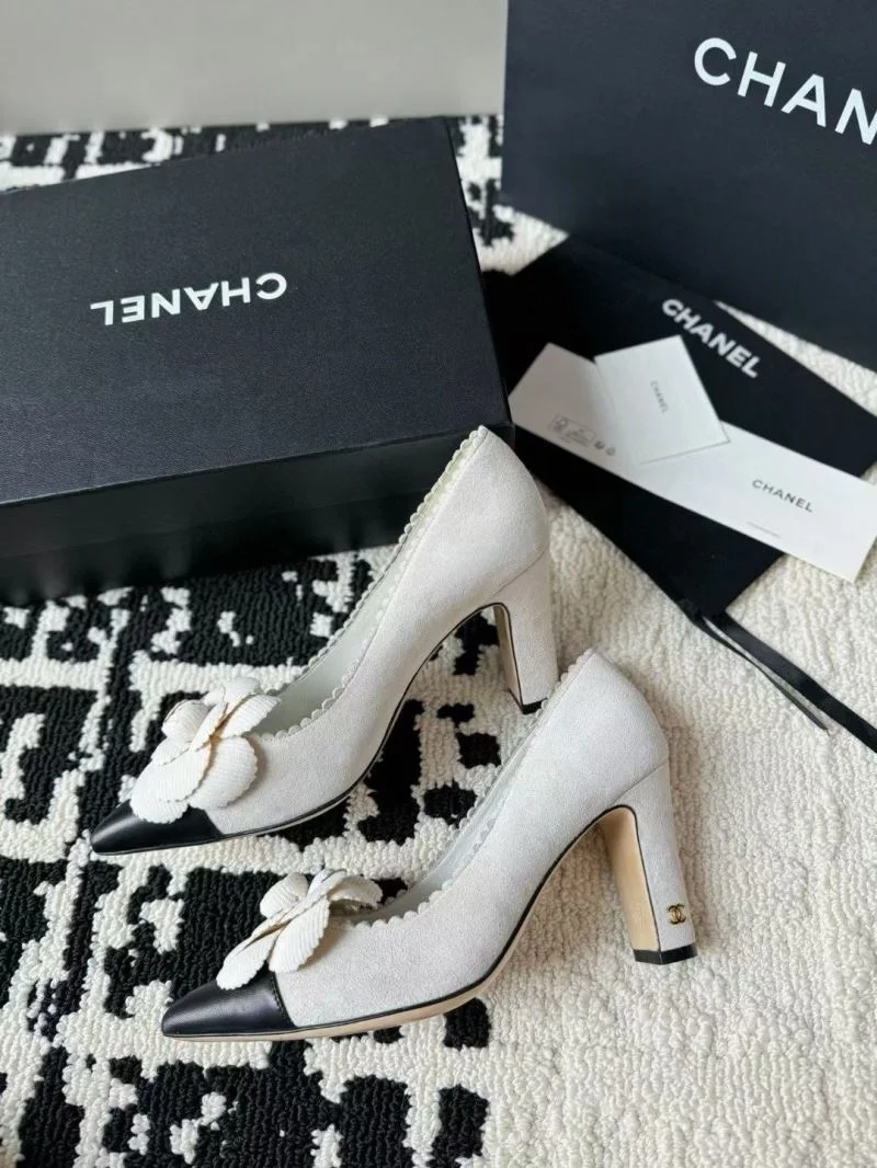StreetReady Chanel Heeled Shoes 18222