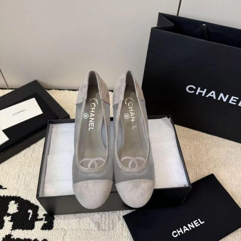 Chanel Heeled Shoes WellDesigned 18155