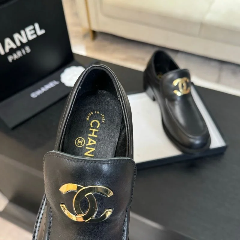 Refined Chanel Heeled Shoes 18135