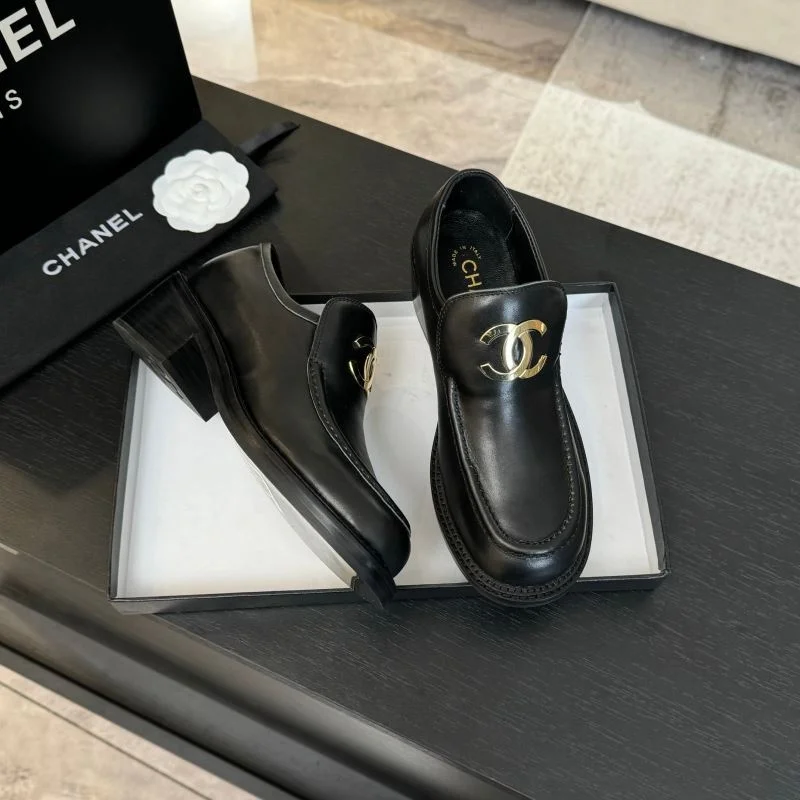 Refined Chanel Heeled Shoes 18135