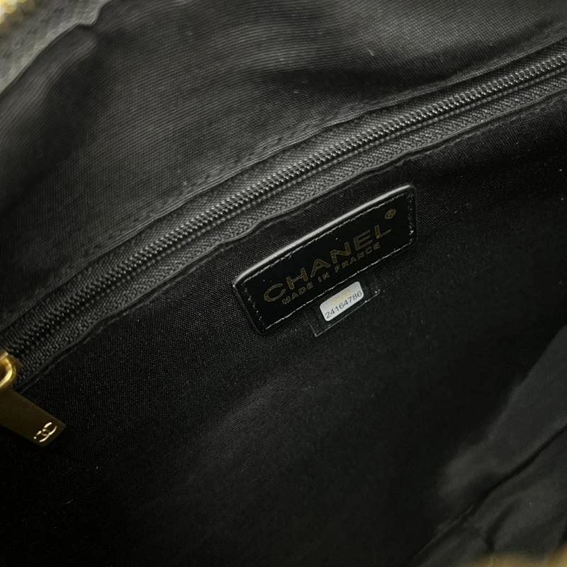 Chanel Hobo Bags Unique 84465