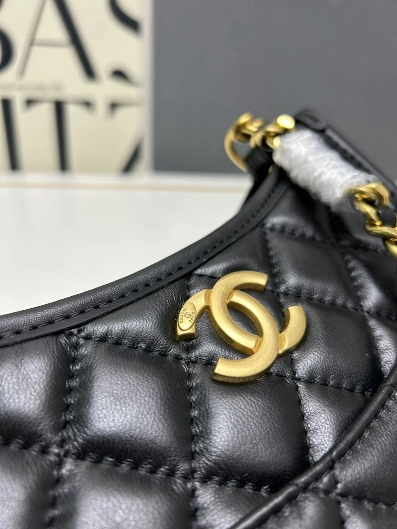 Chanel Hobo Bags Sleek 84408