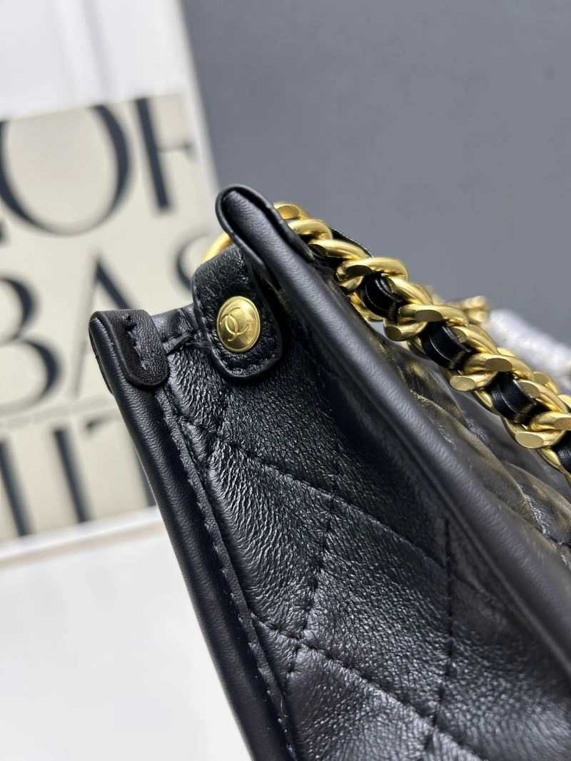 Chanel Hobo Bags Sleek 84408