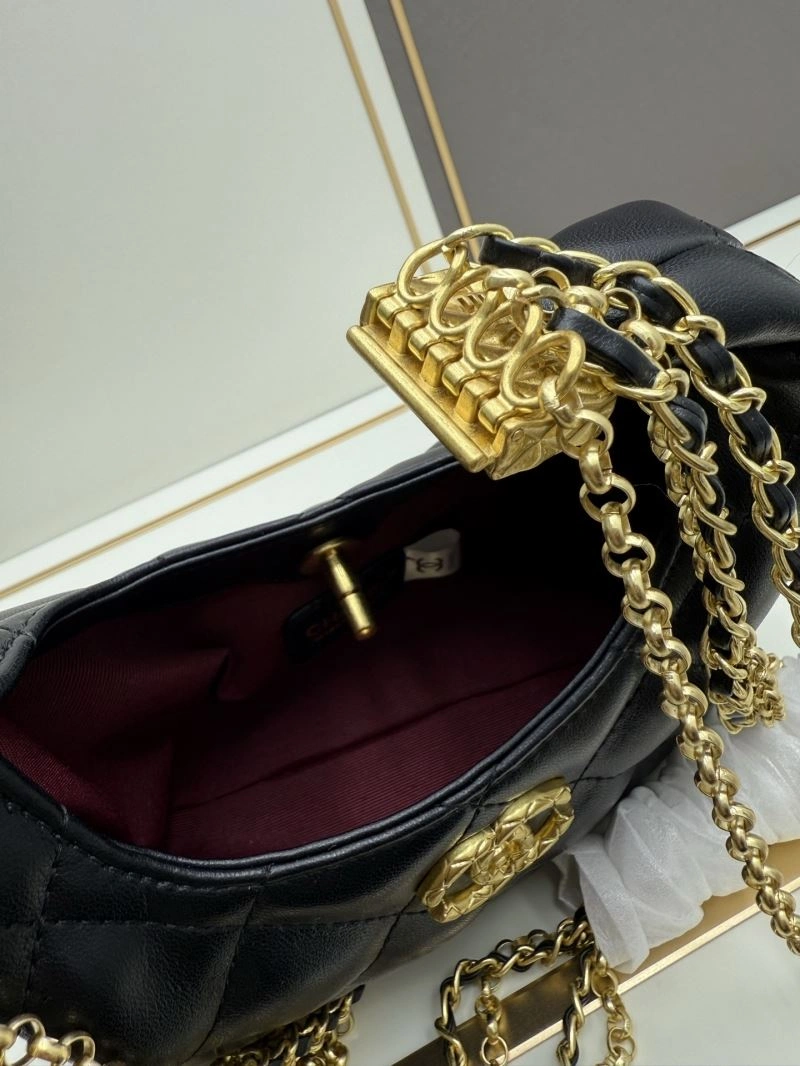 Timeless Chanel Hobo Bags 84413