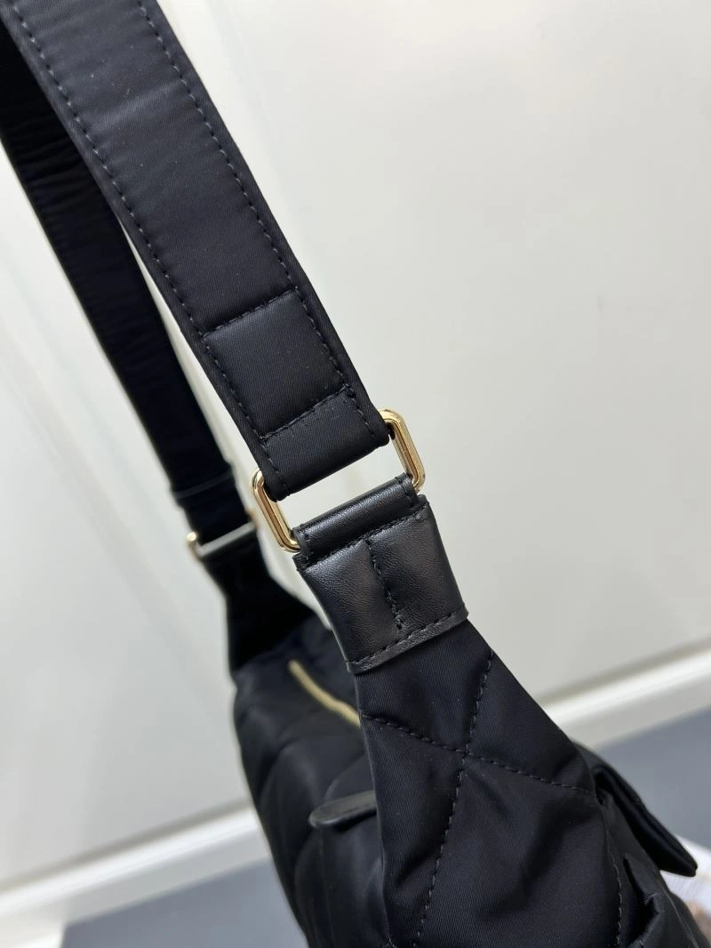 Chanel Hobo Bags EyeCatching 84406