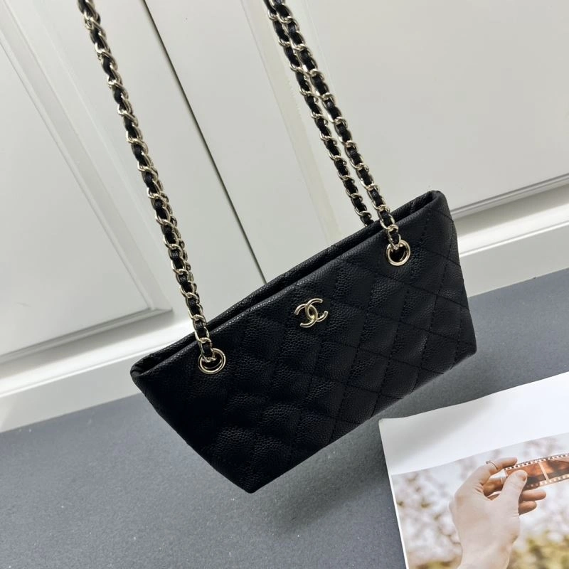 WellDesigned Chanel Hobo Bags 84407
