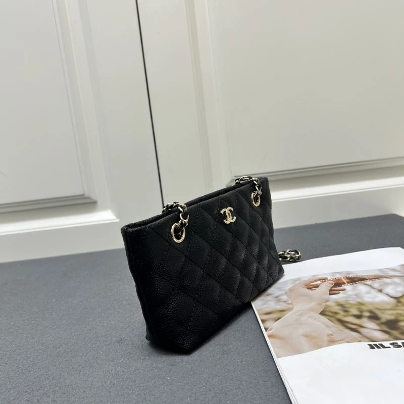 WellDesigned Chanel Hobo Bags 84407