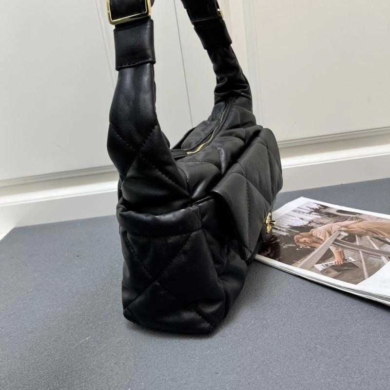 Vibrant Chanel Hobo Bags 84398