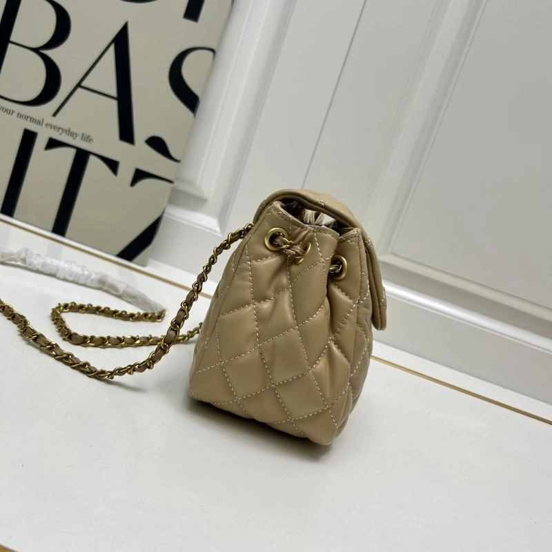 Chanel Hobo Bags Sleek 84437
