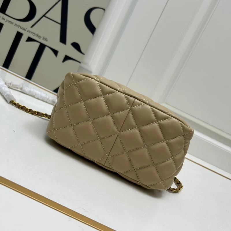 Chanel Hobo Bags Sleek 84437