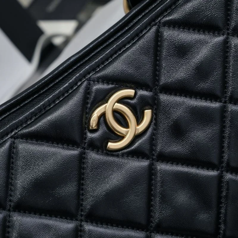 Chanel Hobo Bags Sophisticated 54055