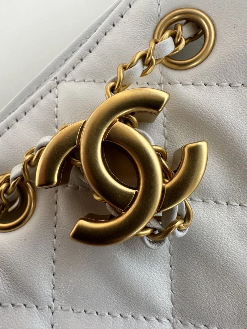 Chanel Hobo Bags Youthful 53198