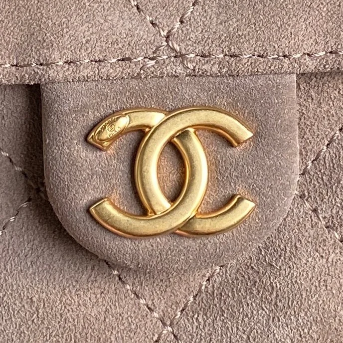 Vibrant Chanel Hobo Bags 53204