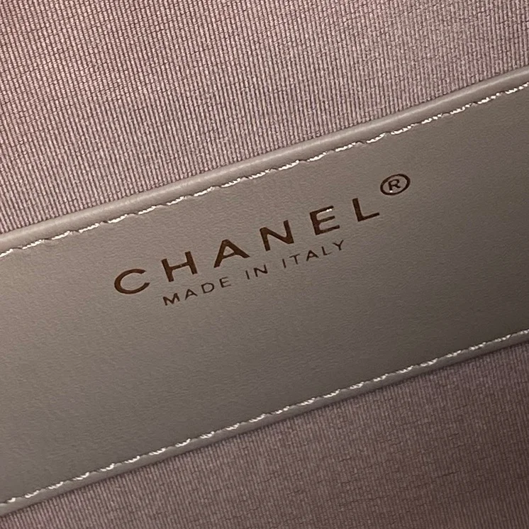 Chanel Hobo Bags Practical 53192