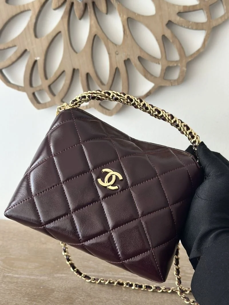 Trendsetting Chanel Hobo Bags 53232