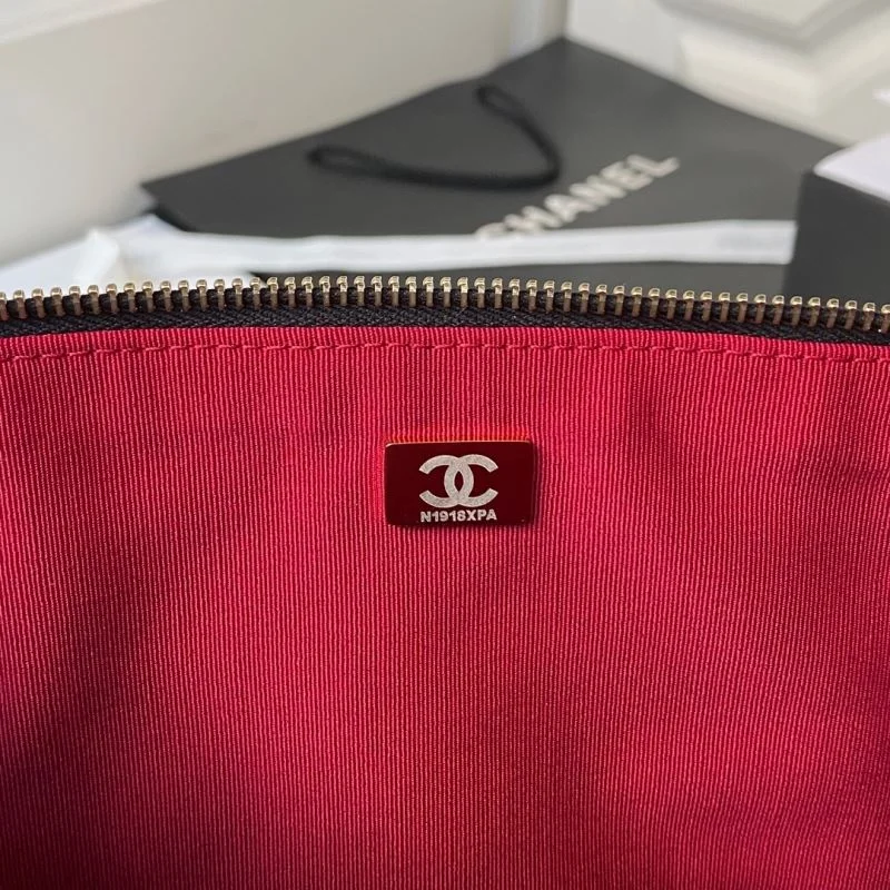 Bright Chanel Hobo Bags 53190