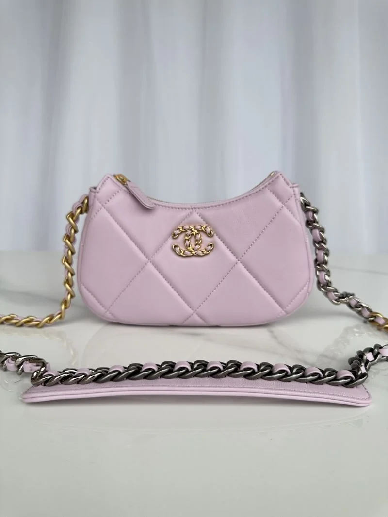 UrbanChic Chanel Hobo Bags 53176