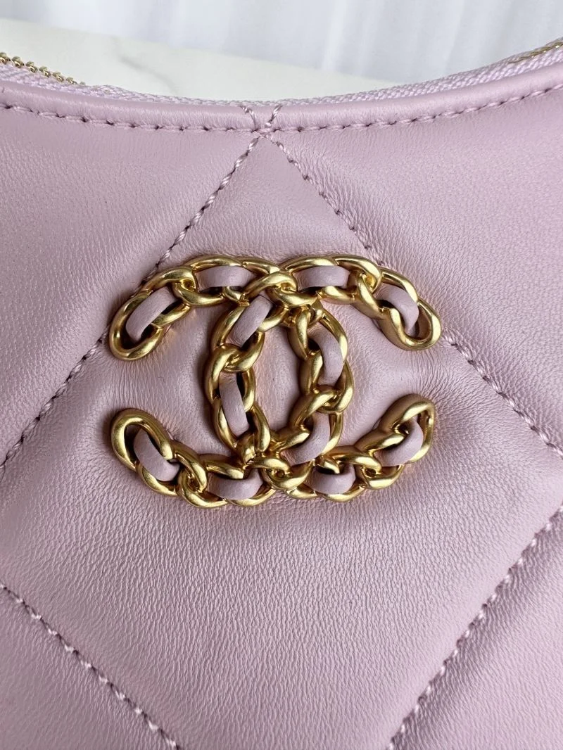 Comfortable Chanel Hobo Bags 53177