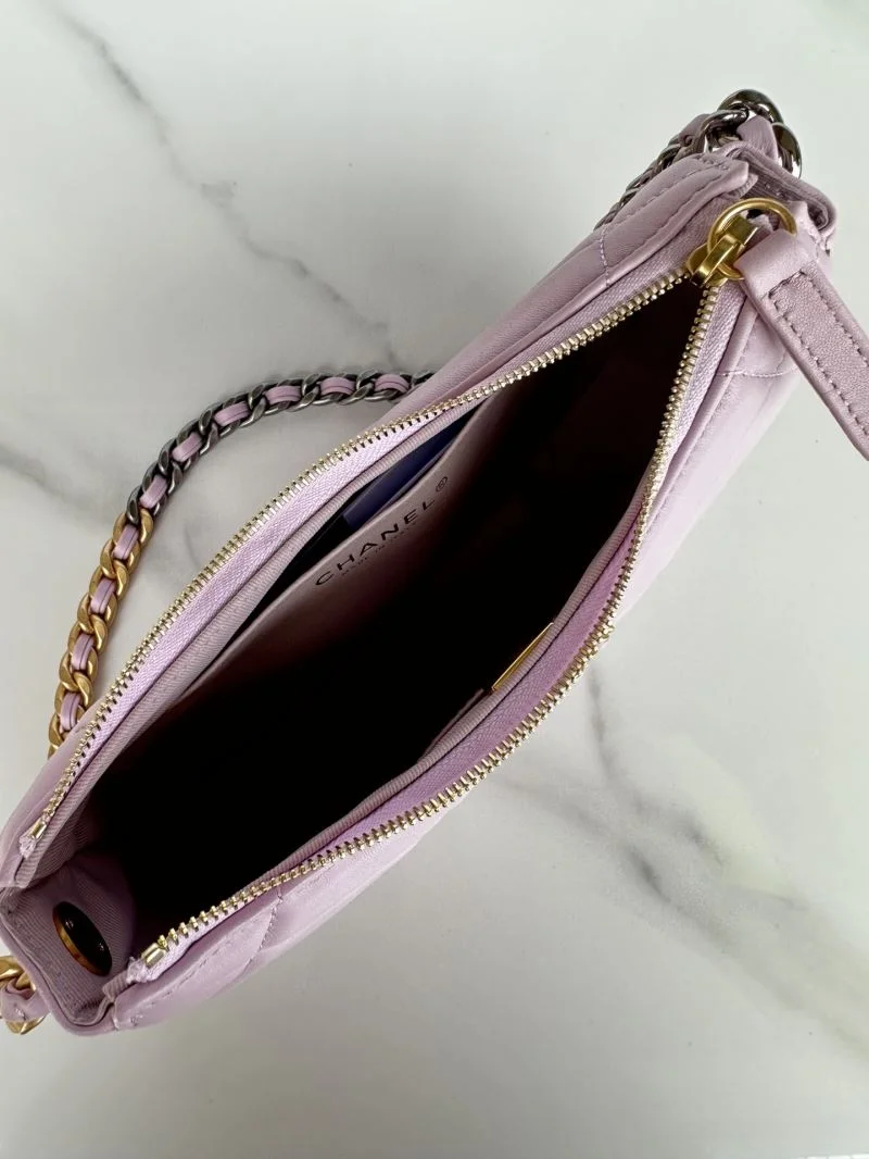 Comfortable Chanel Hobo Bags 53177
