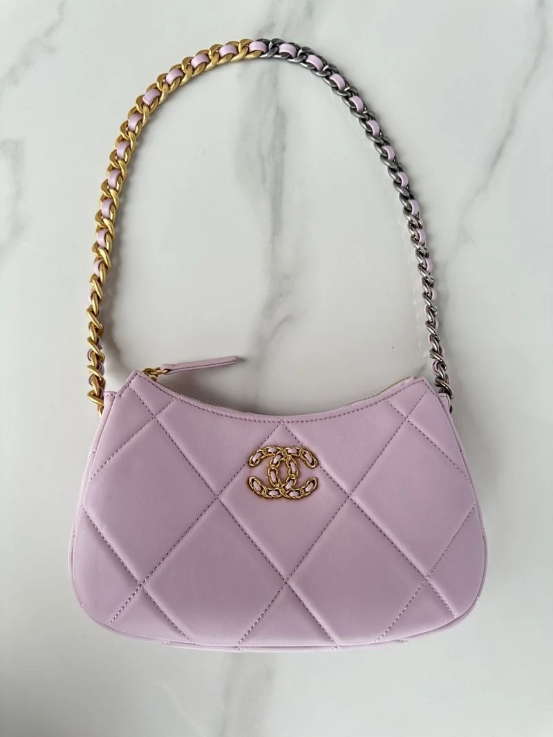 Comfortable Chanel Hobo Bags 53177