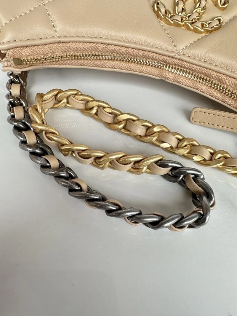Chanel Hobo Bags Youthful 53186