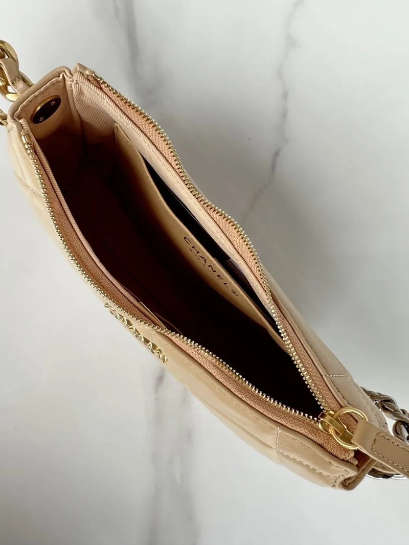 Chanel Hobo Bags Youthful 53186