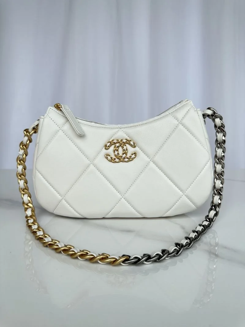 Lightweight Chanel Hobo Bags 53185