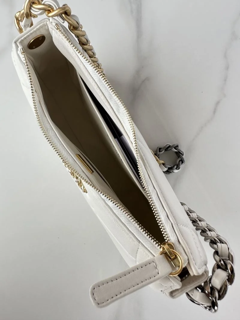 Lightweight Chanel Hobo Bags 53185