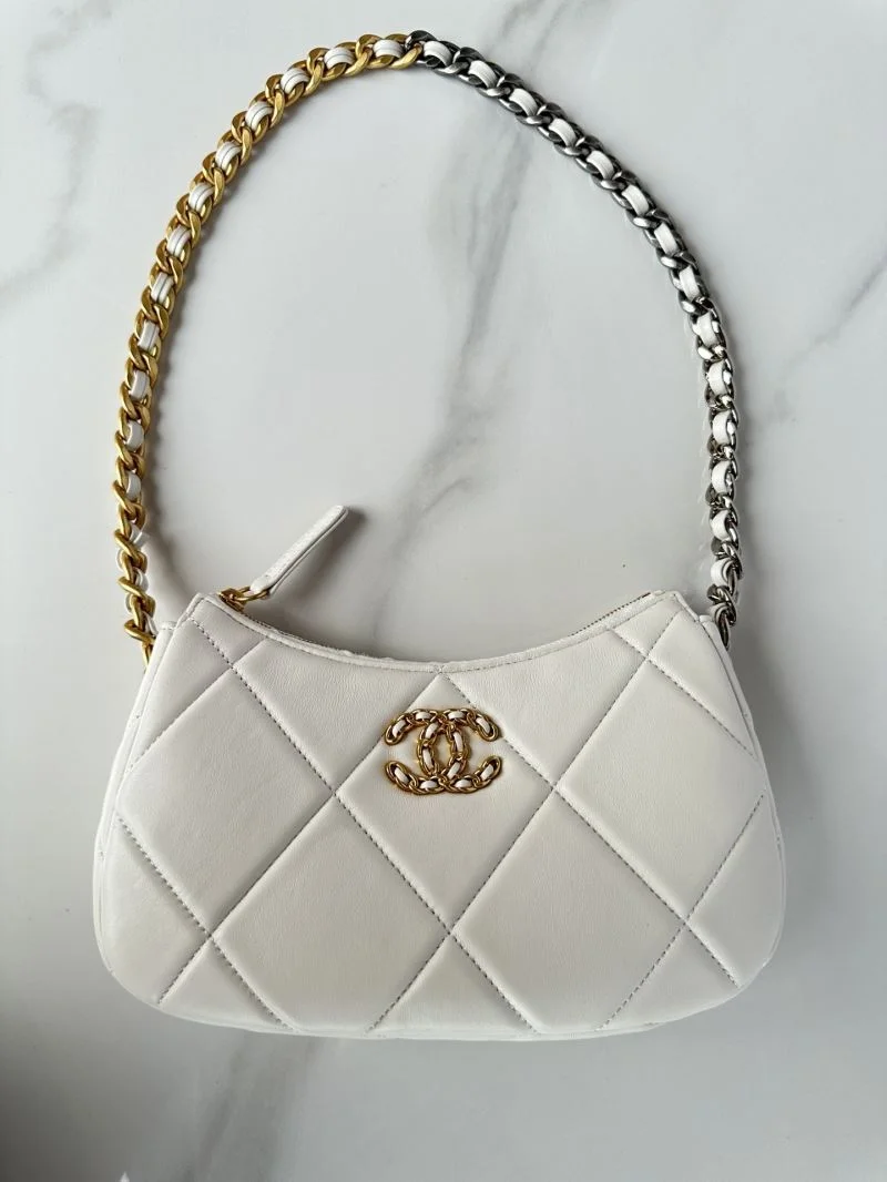 Lightweight Chanel Hobo Bags 53185
