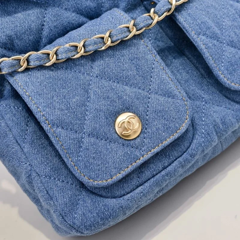 Unisex Chanel Hobo Bags 53183