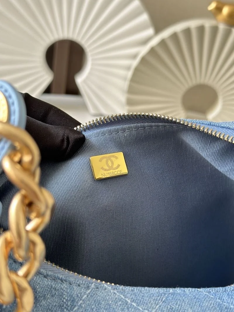 Chanel Hobo Bags Comfortable 53156