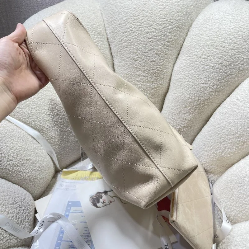 Chanel Hobo Bags Unique 53139