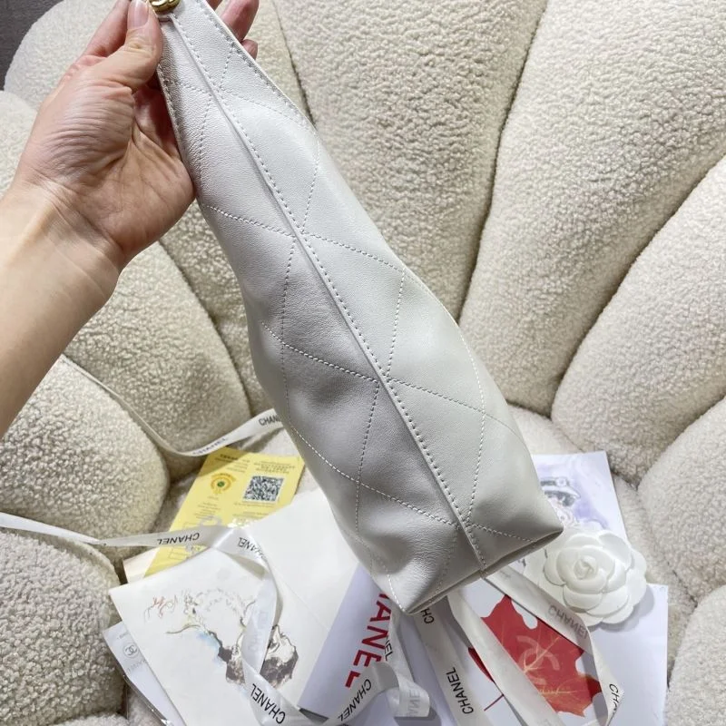 Chanel Hobo Bags Breathable 53148