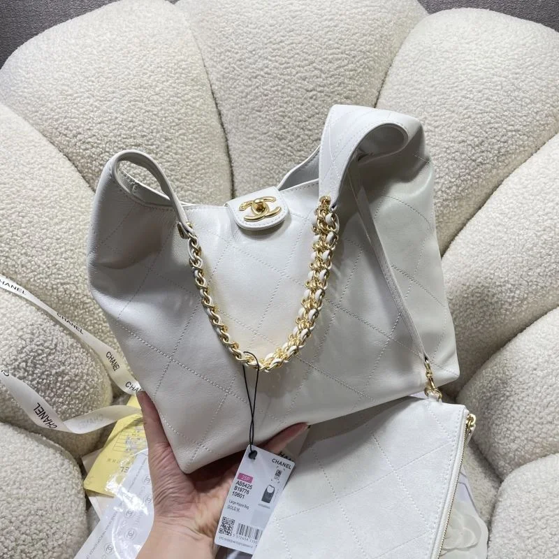 Chanel Hobo Bags TechFriendly 53135