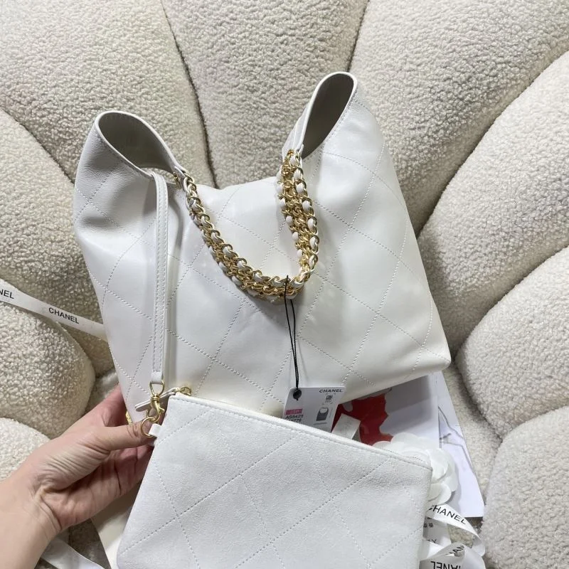 Chanel Hobo Bags TechFriendly 53135