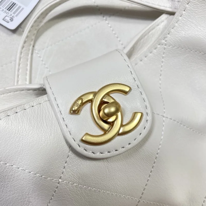 Chanel Hobo Bags TechFriendly 53135