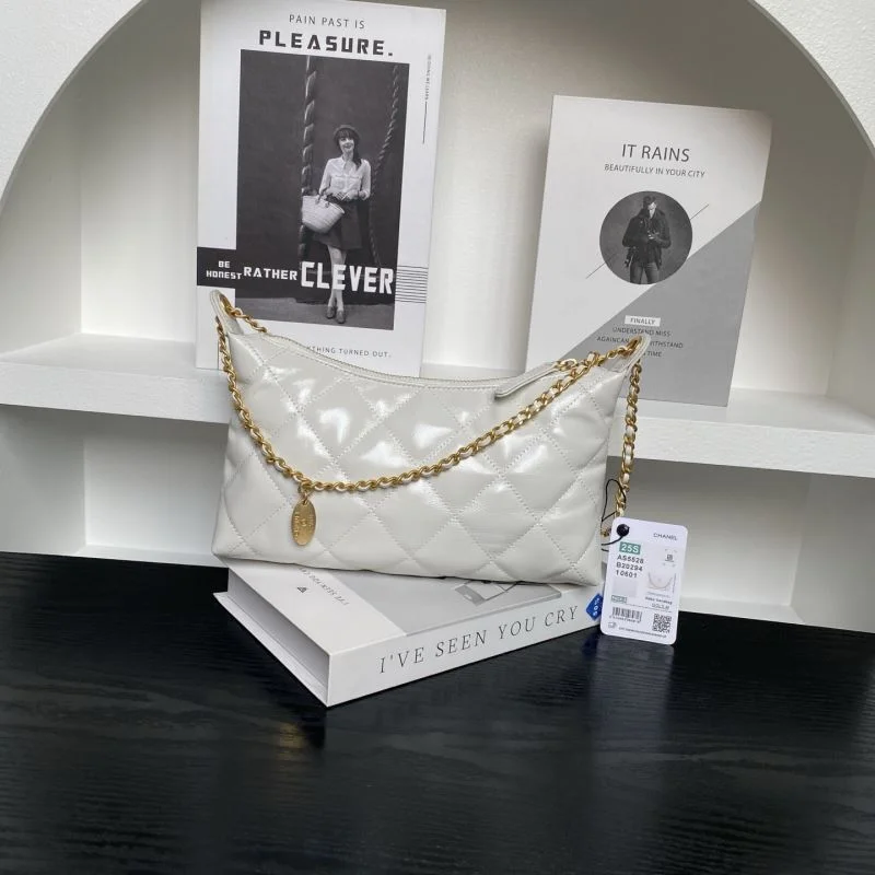 Elegant Chanel Hobo Bags 53136