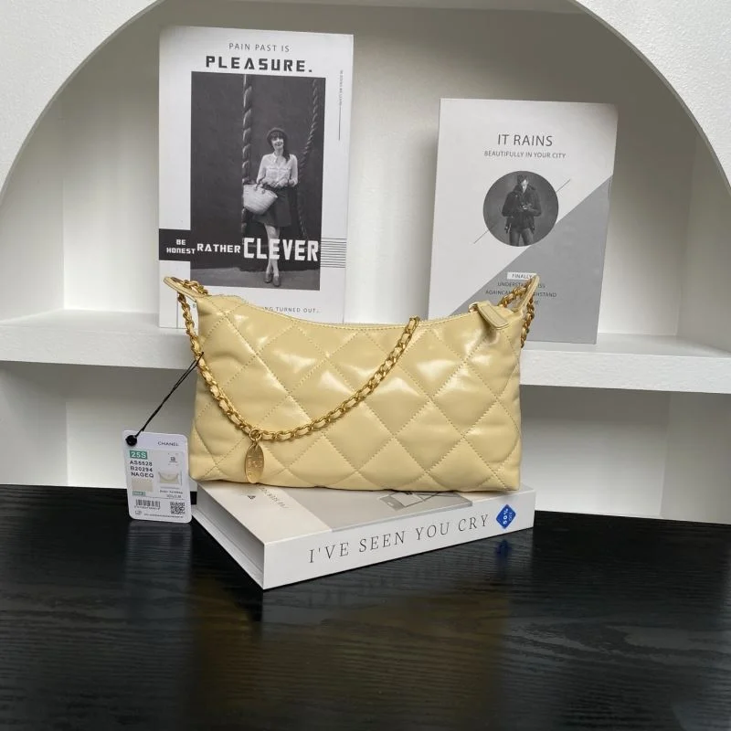 Cozy Chanel Hobo Bags 53133