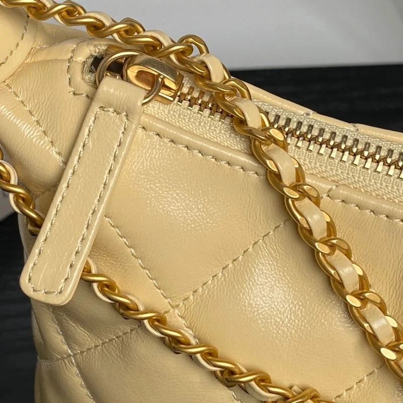 Cozy Chanel Hobo Bags 53133