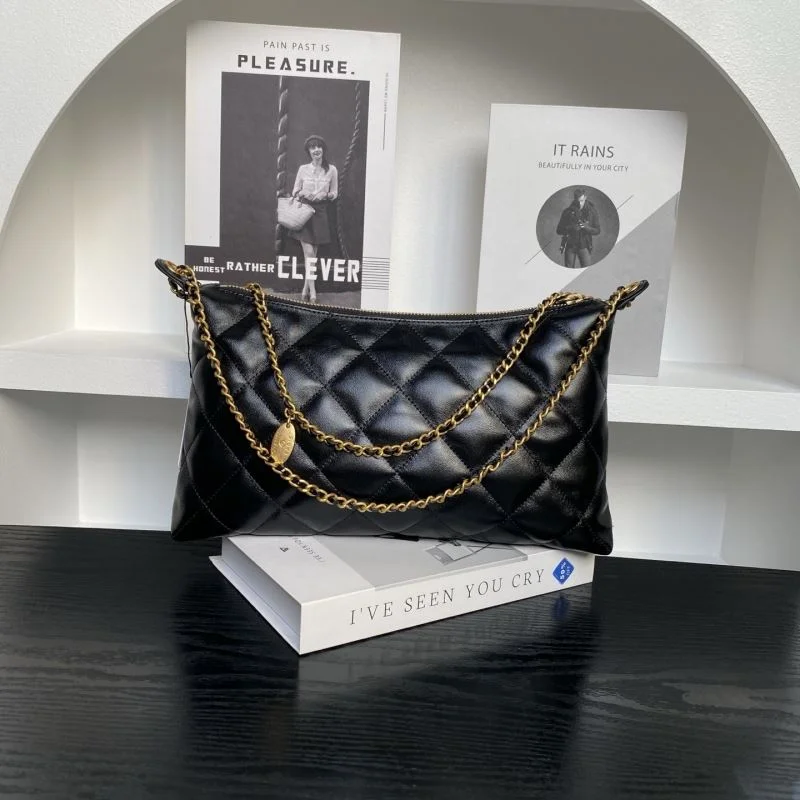 Chanel Hobo Bags Trendy 53130