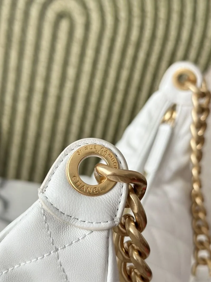 Chanel Hobo Bags EyeCatching 53122