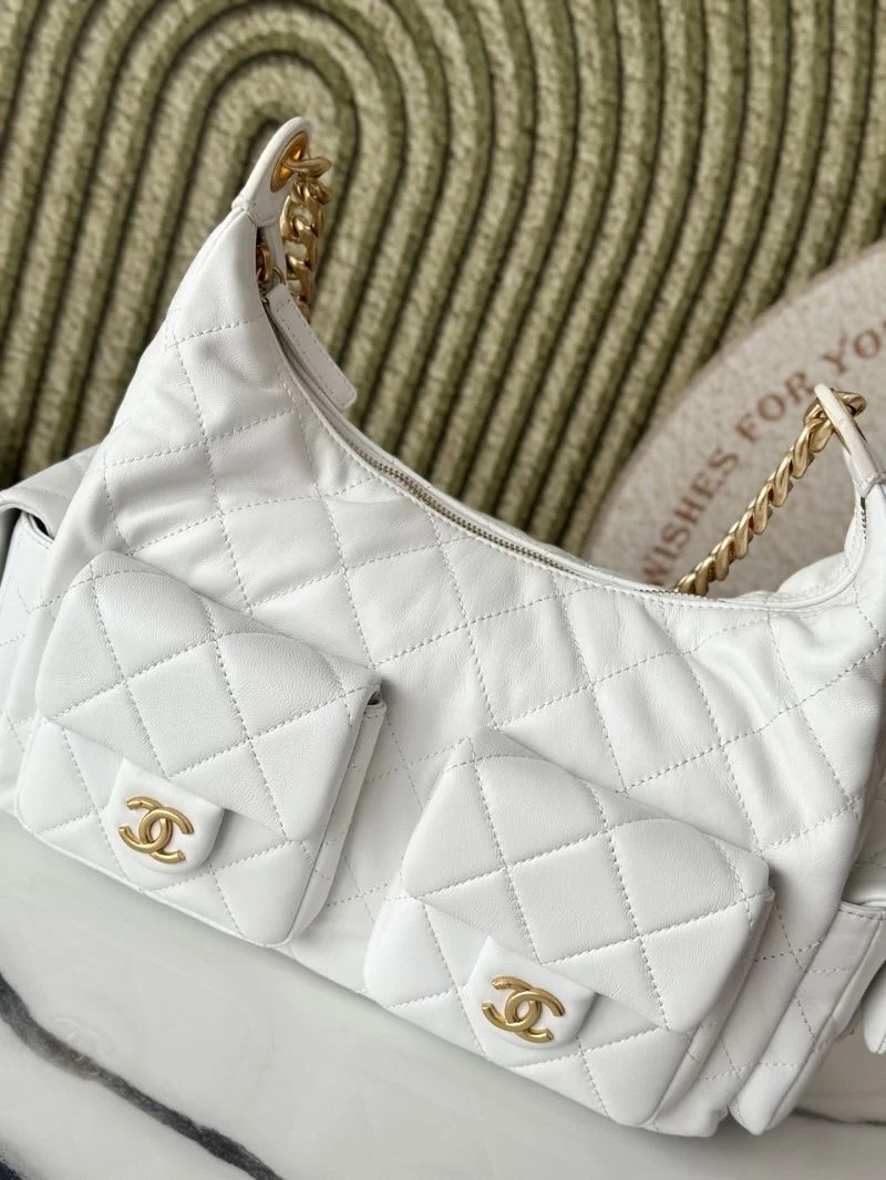 Chanel Hobo Bags EyeCatching 53122