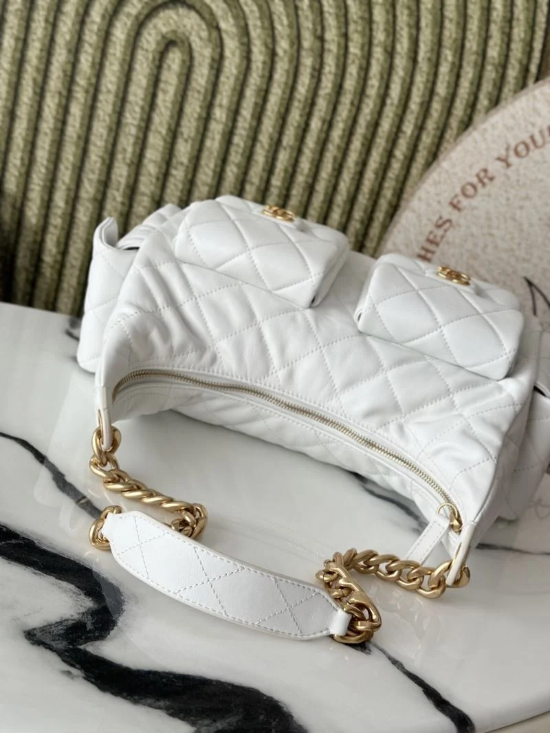 Chanel Hobo Bags EyeCatching 53122