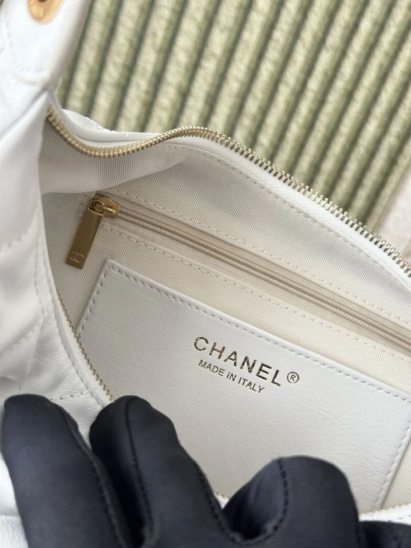 Chanel Hobo Bags EyeCatching 53122