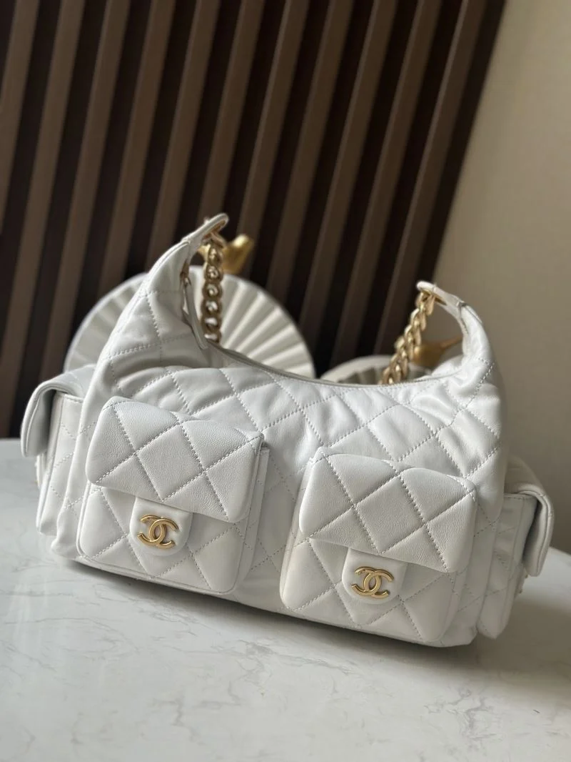 Chanel Hobo Bags Functional 53152