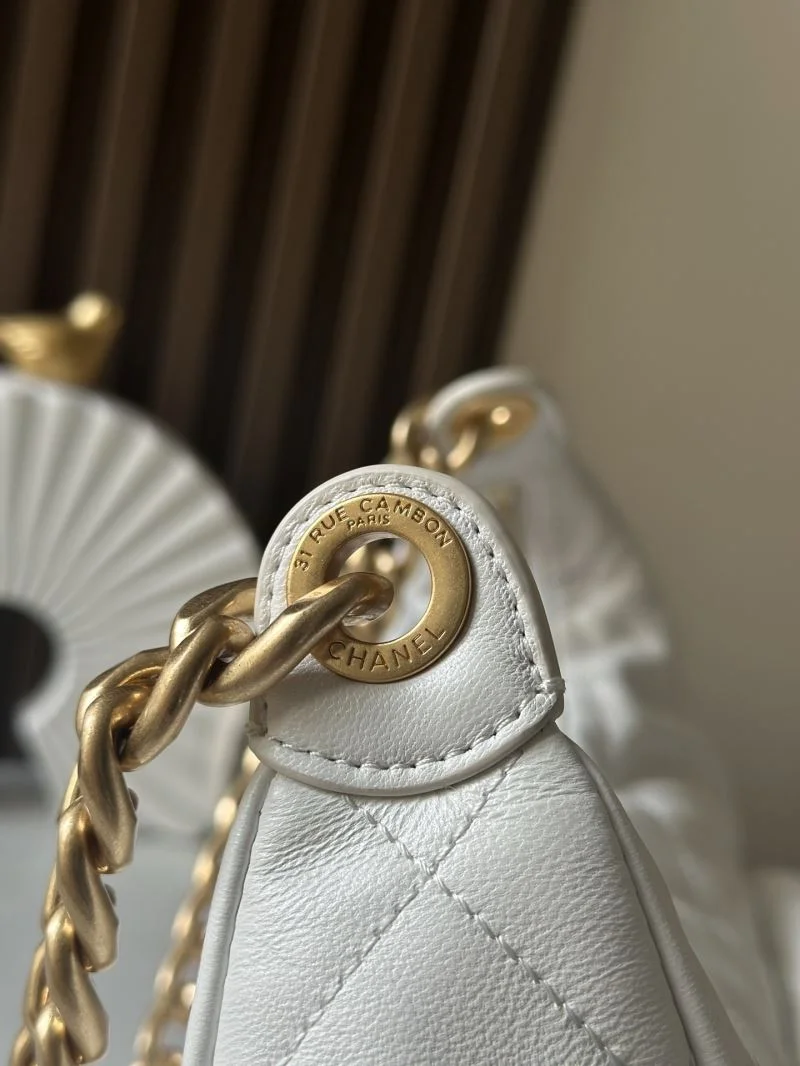 Chanel Hobo Bags Functional 53152