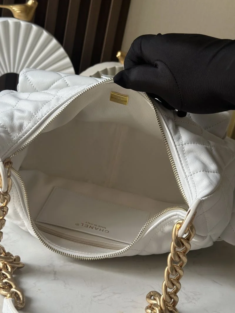 Chanel Hobo Bags Functional 53152