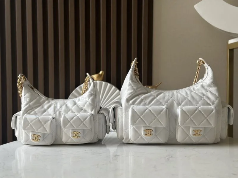 Chanel Hobo Bags Functional 53152