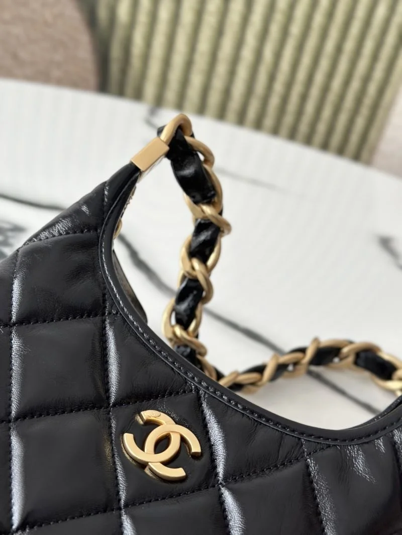 Chanel Hobo Bags Youthful 53142