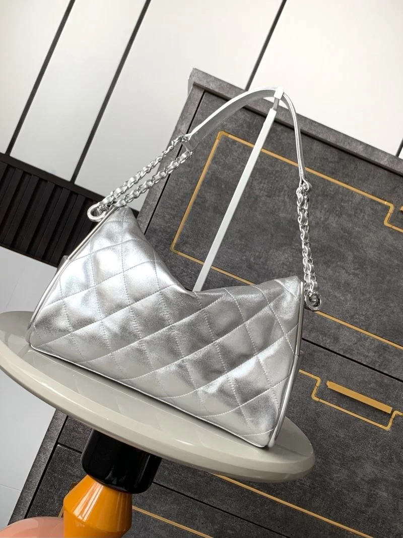 Chanel Hobo Bags Fashionable 55028